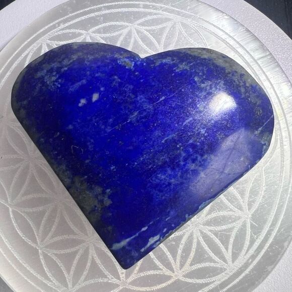 Lapis Lazuli Crystal‎ Heart Carving - Picture 9 of 14